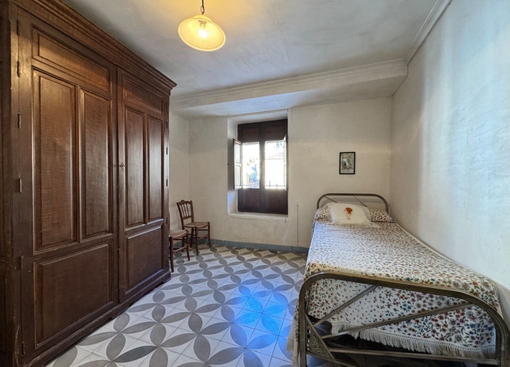 7 slaapkamer Huis te koop in Blanca - € 199.000 (Ref: 9406944)