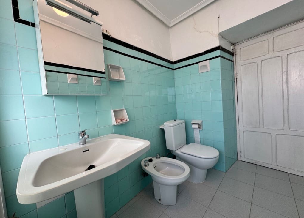 7 slaapkamer Huis te koop in Blanca - € 199.000 (Ref: 9406944)