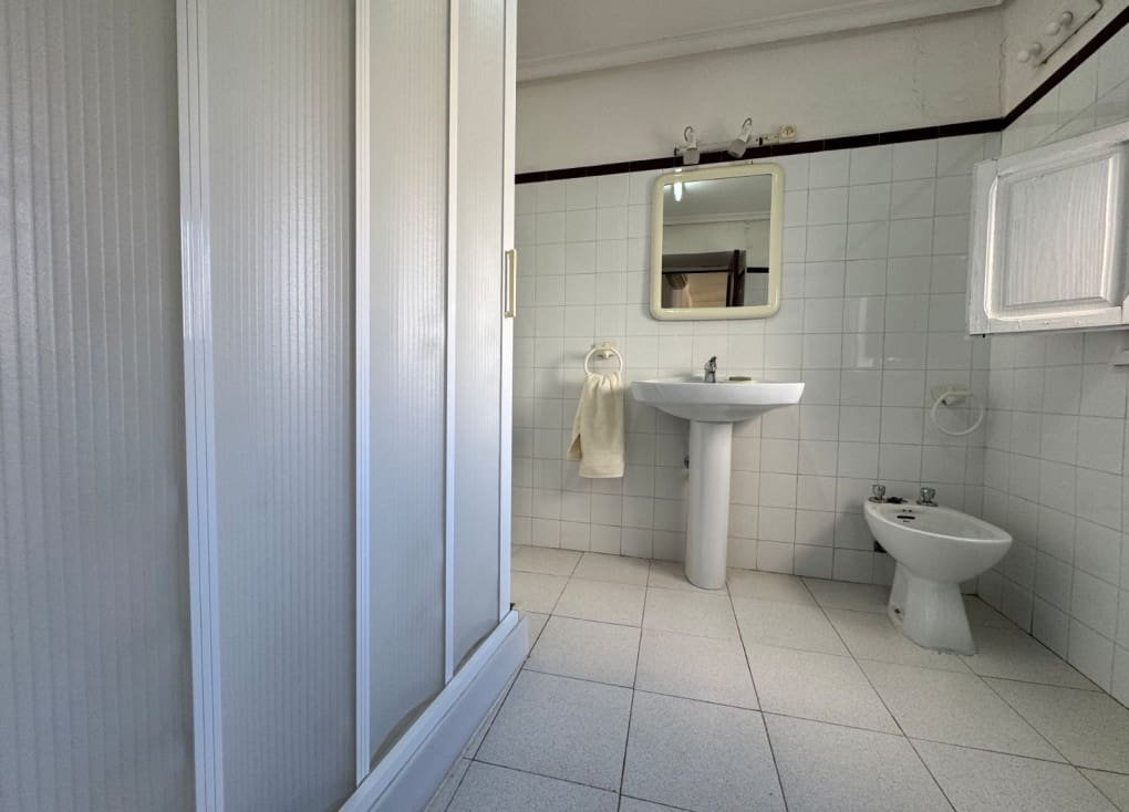 7 slaapkamer Huis te koop in Blanca - € 199.000 (Ref: 9406944)