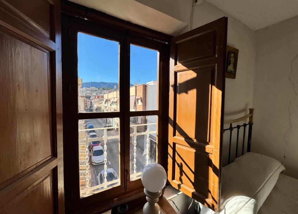 7 slaapkamer Huis te koop in Blanca - € 199.000 (Ref: 9406944)