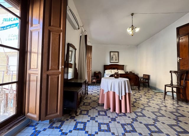 7 bedroom Townhouse for sale in Blanca - € 199,000 (Ref: 9406944)