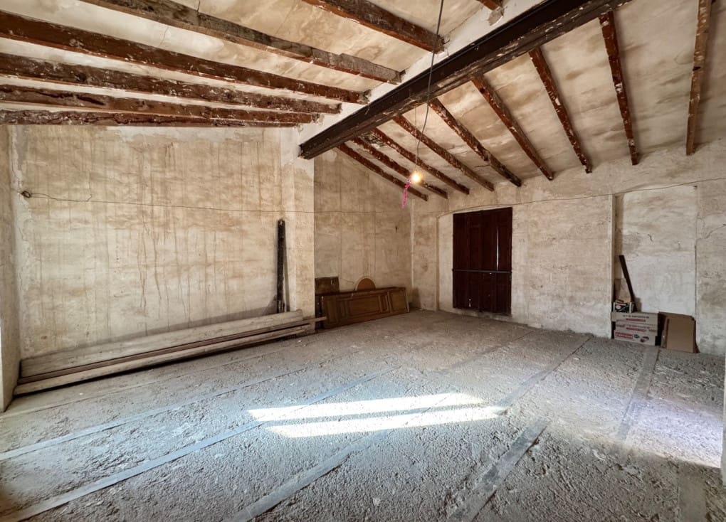 7 slaapkamer Huis te koop in Blanca - € 199.000 (Ref: 9406944)