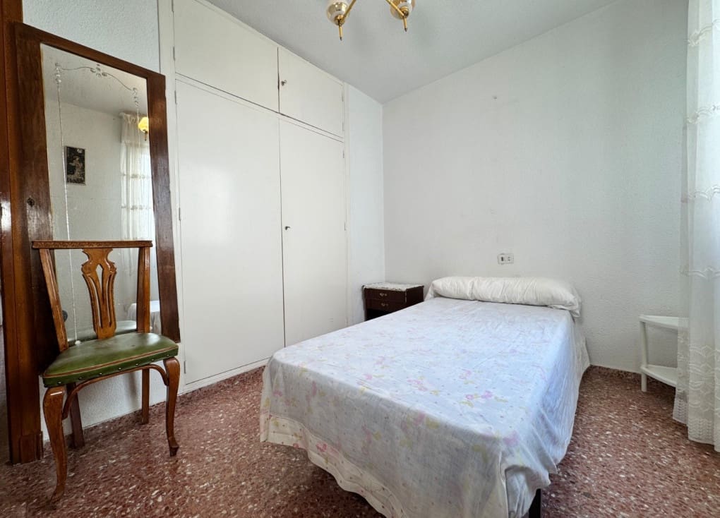 4 slaapkamer Flat te koop in Blanca - € 99.000 (Ref: 9452443)