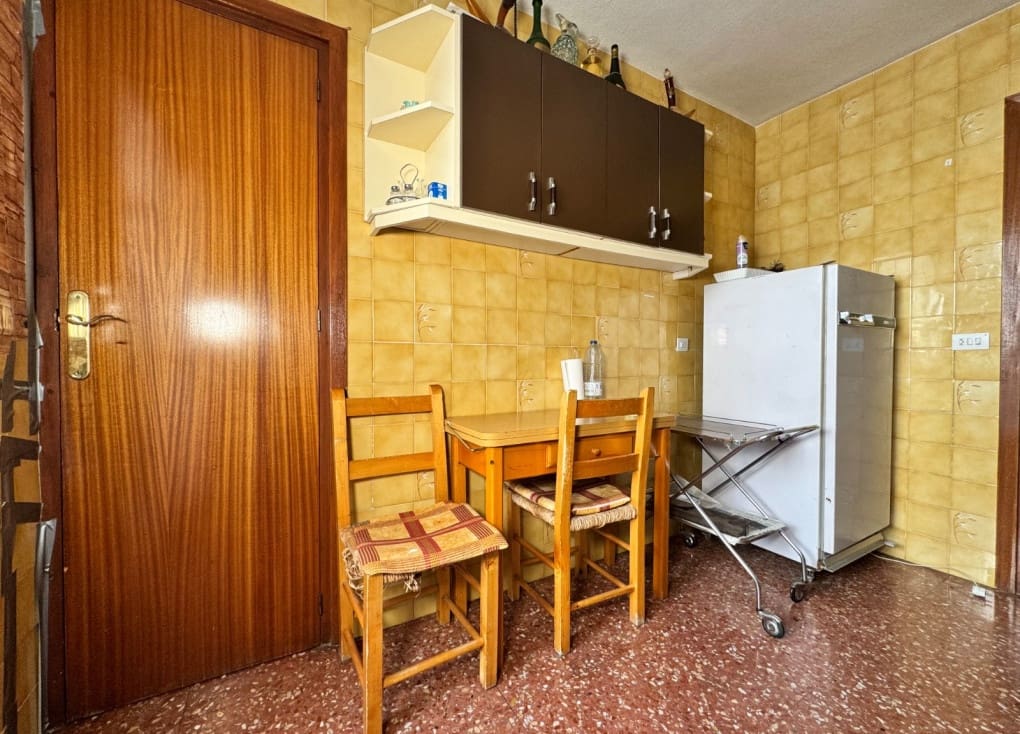 4 slaapkamer Flat te koop in Blanca - € 99.000 (Ref: 9452443)