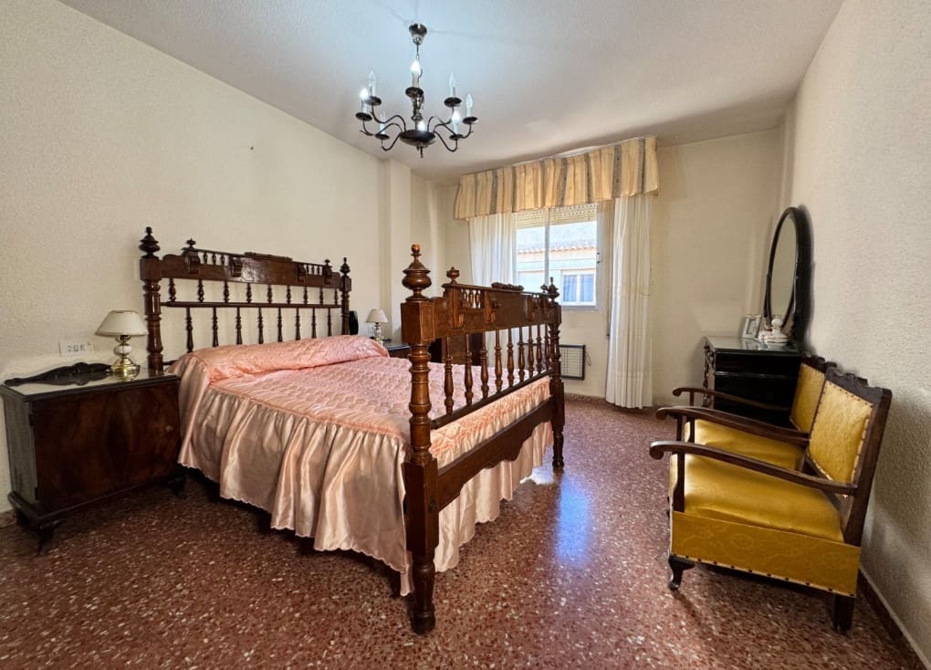 4 slaapkamer Flat te koop in Blanca - € 99.000 (Ref: 9452443)