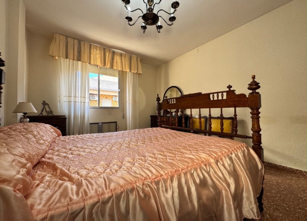 4 slaapkamer Flat te koop in Blanca - € 99.000 (Ref: 9452443)