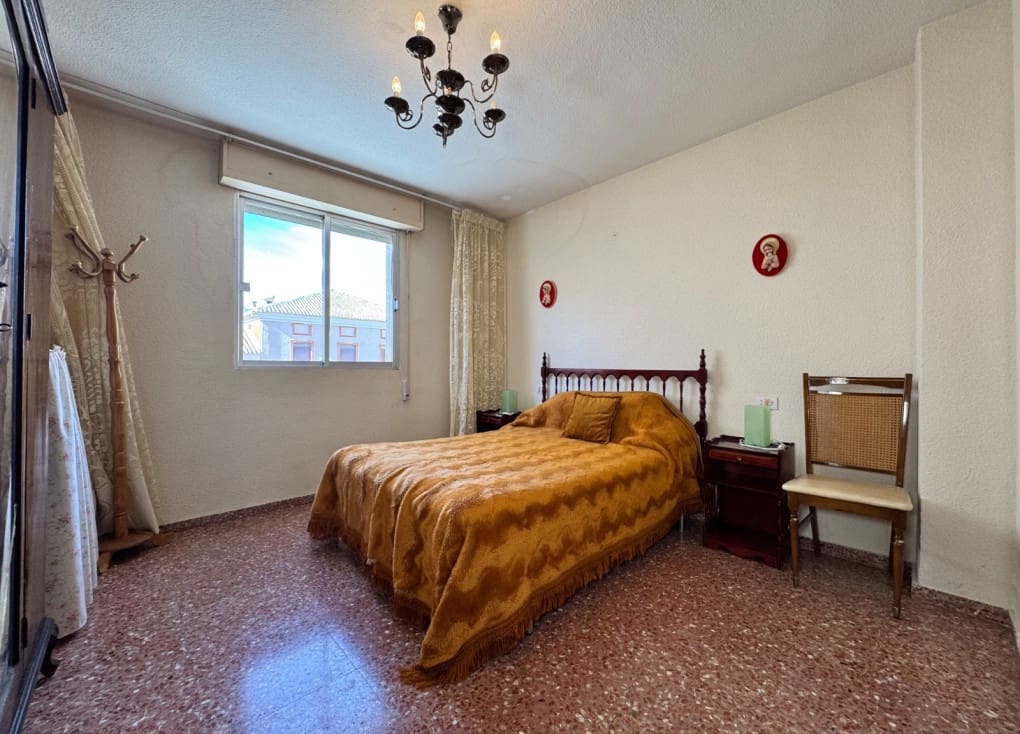 4 slaapkamer Flat te koop in Blanca - € 99.000 (Ref: 9452443)