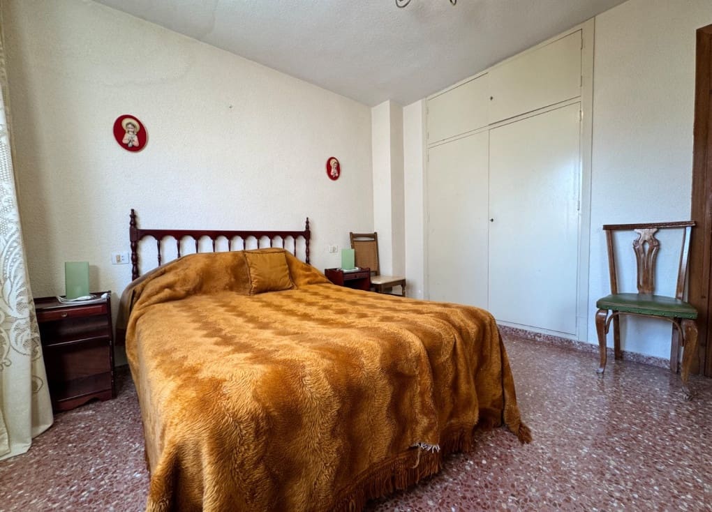 4 slaapkamer Flat te koop in Blanca - € 99.000 (Ref: 9452443)