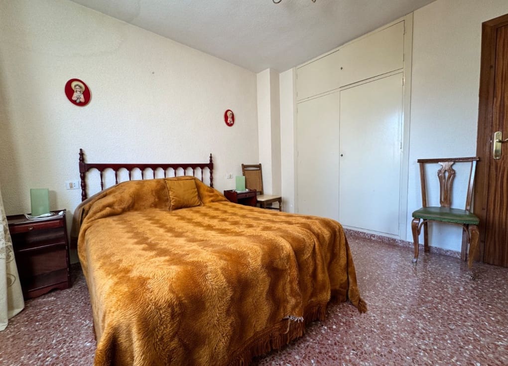 4 slaapkamer Flat te koop in Blanca - € 99.000 (Ref: 9452443)