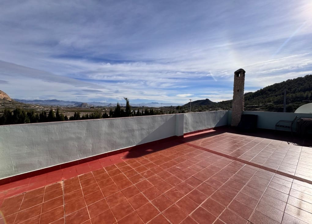 4 soveværelse Finca/Landehus til salg i Ojos med swimmingpool - € 220.000 (Ref: 9547185)