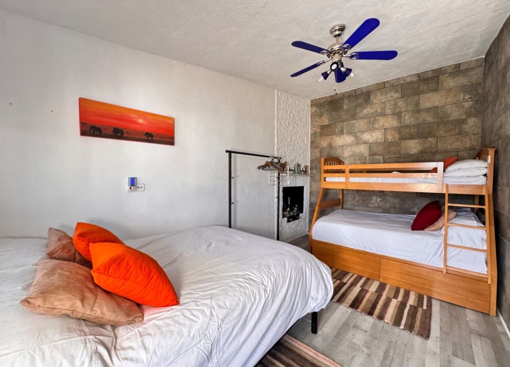 4 soveværelse Finca/Landehus til salg i Ojos med swimmingpool - € 220.000 (Ref: 9547185)