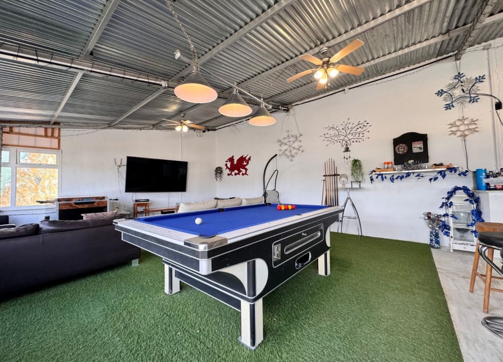 4 soveværelse Finca/Landehus til salg i Ojos med swimmingpool - € 220.000 (Ref: 9547185)