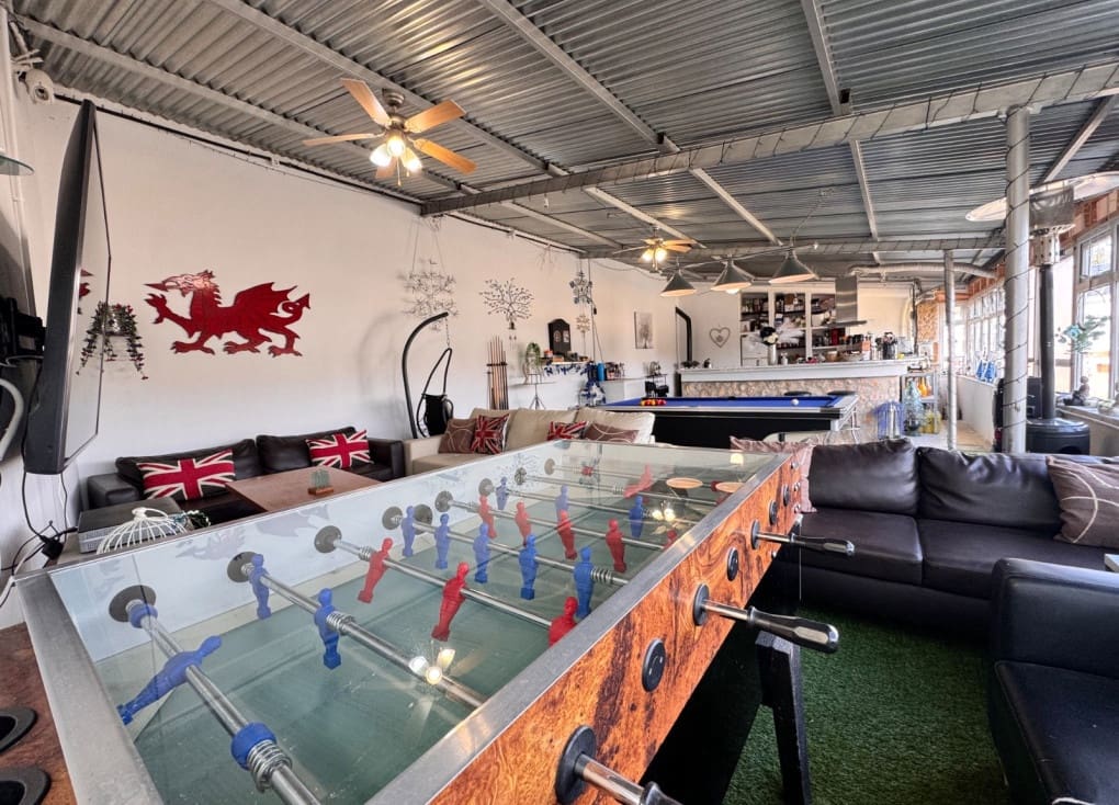 4 soveværelse Finca/Landehus til salg i Ojos med swimmingpool - € 220.000 (Ref: 9547185)