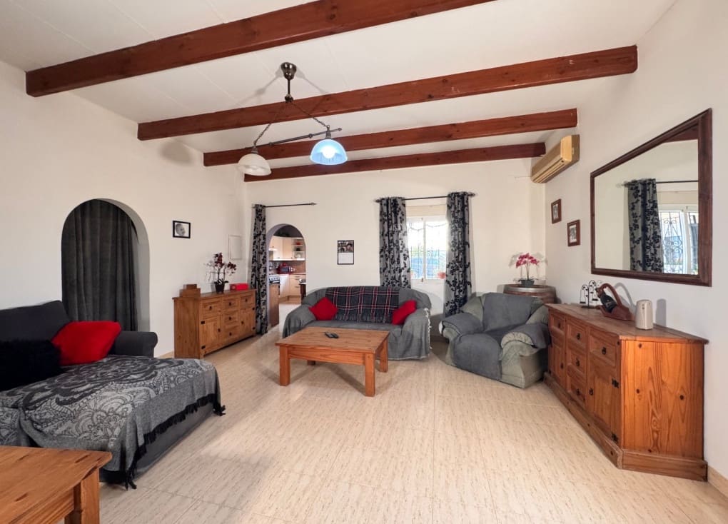 3 soveværelse Finca/Landehus til salg i Cieza med swimmingpool garage - € 195.000 (Ref: 9566795)