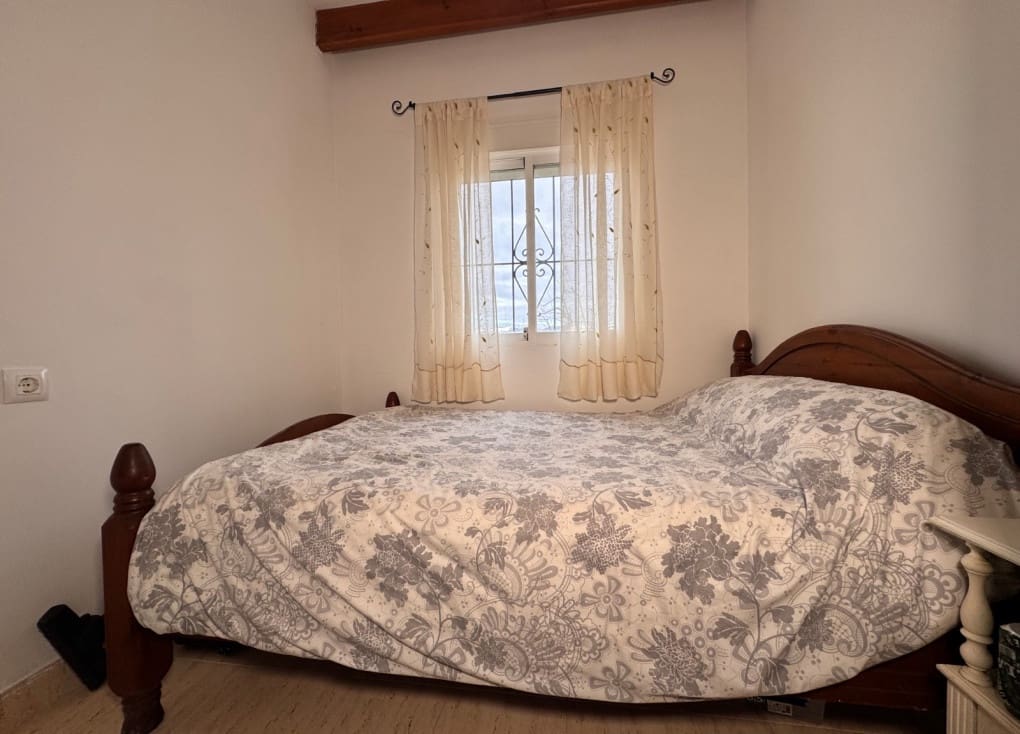 3 soveværelse Finca/Landehus til salg i Cieza med swimmingpool garage - € 195.000 (Ref: 9566795)