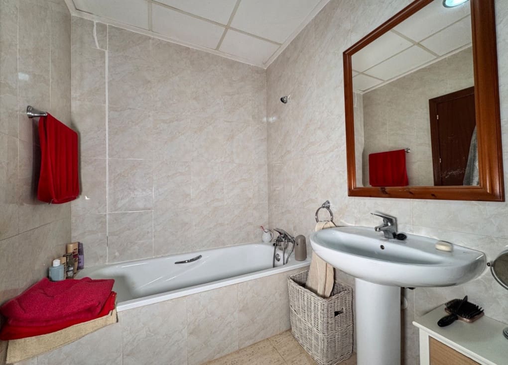 3 soveværelse Finca/Landehus til salg i Cieza med swimmingpool garage - € 195.000 (Ref: 9566795)