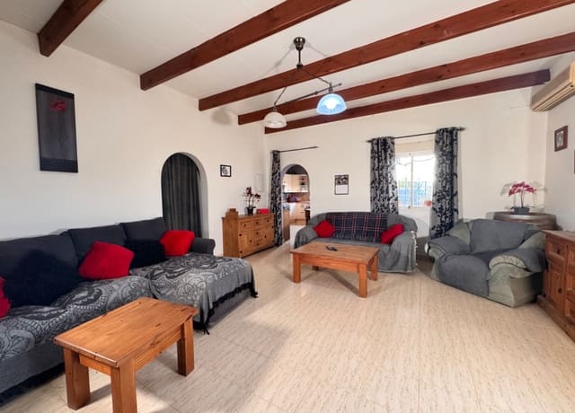 3 soveværelse Finca/Landehus til salg i Cieza med swimmingpool garage - € 195.000 (Ref: 9566795)