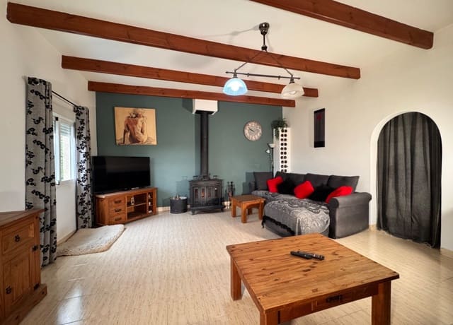 3 soveværelse Finca/Landehus til salg i Cieza med swimmingpool garage - € 195.000 (Ref: 9566795)