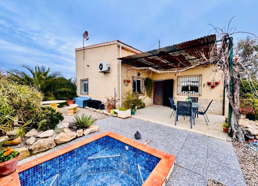 3 soveværelse Finca/Landehus til salg i Cieza med swimmingpool garage - € 195.000 (Ref: 9566795)