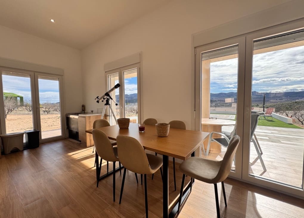 2 bedroom Villa for sale in Ricote with pool garage - € 220,000 (Ref: 9581379)