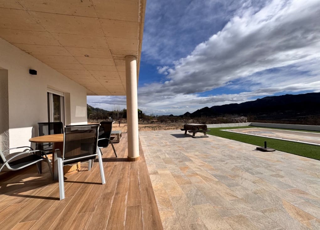 2 bedroom Villa for sale in Ricote with pool garage - € 220,000 (Ref: 9581379)