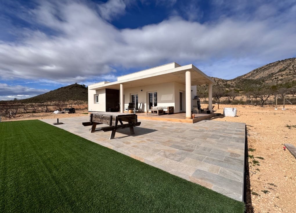 2 bedroom Villa for sale in Ricote with pool garage - € 220,000 (Ref: 9581379)