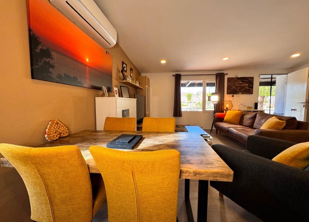 3 bedroom Villa for sale in Blanca with pool garage - € 199,000 (Ref: 9588039)