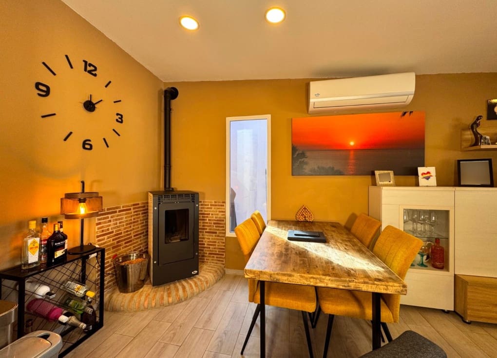 3 bedroom Villa for sale in Blanca with pool garage - € 199,000 (Ref: 9588039)