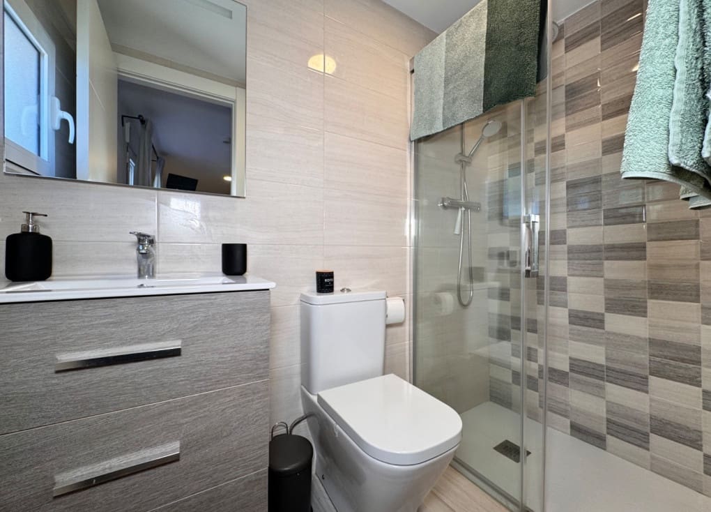 3 bedroom Villa for sale in Blanca with pool garage - € 199,000 (Ref: 9588039)