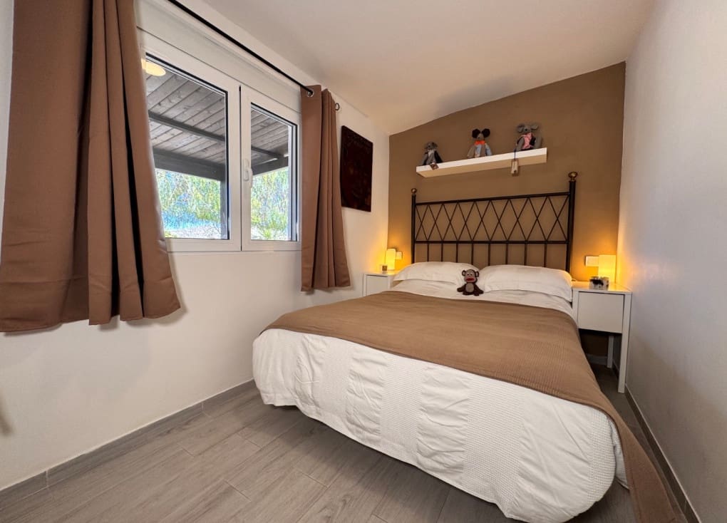 3 bedroom Villa for sale in Blanca with pool garage - € 199,000 (Ref: 9588039)