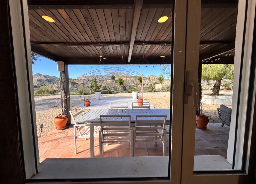 3 bedroom Villa for sale in Blanca with pool garage - € 199,000 (Ref: 9588039)