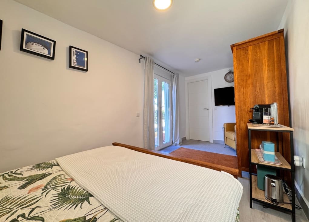 3 bedroom Villa for sale in Blanca with pool garage - € 199,000 (Ref: 9588039)