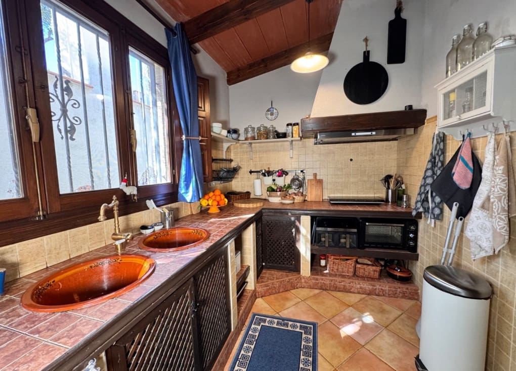 8 chambre Villa/Maison à vendre à Ricote avec piscine garage - 380 000 € (Ref: 9641417)