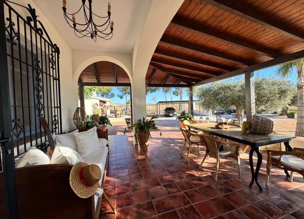 4 Zimmer Villa zu verkaufen in Fortuna mit Pool - 525.000 € (Ref: 9712437)