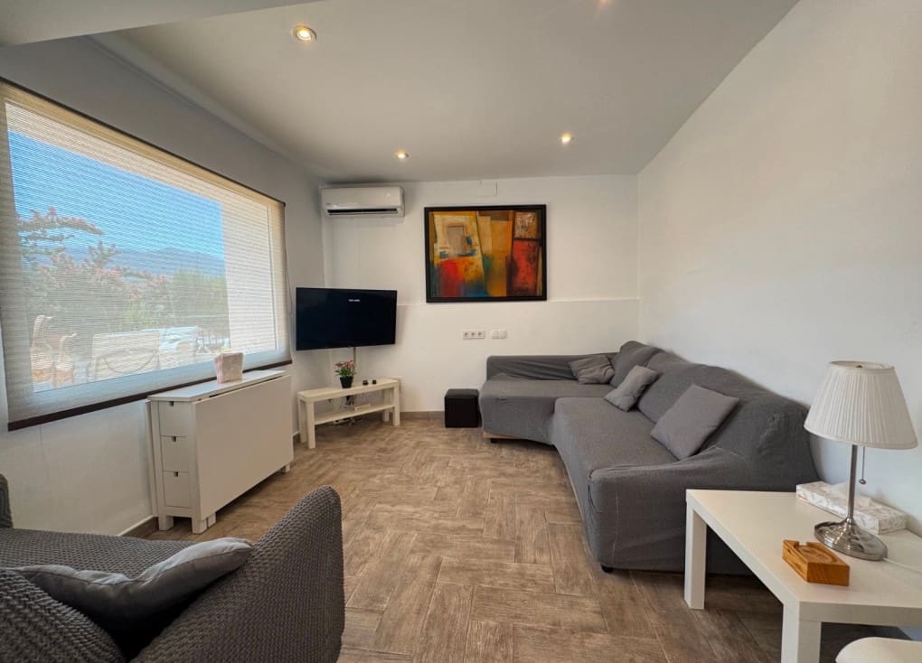 2 bedroom Villa for sale in Blanca with pool garage - € 225,000 (Ref: 9793699)