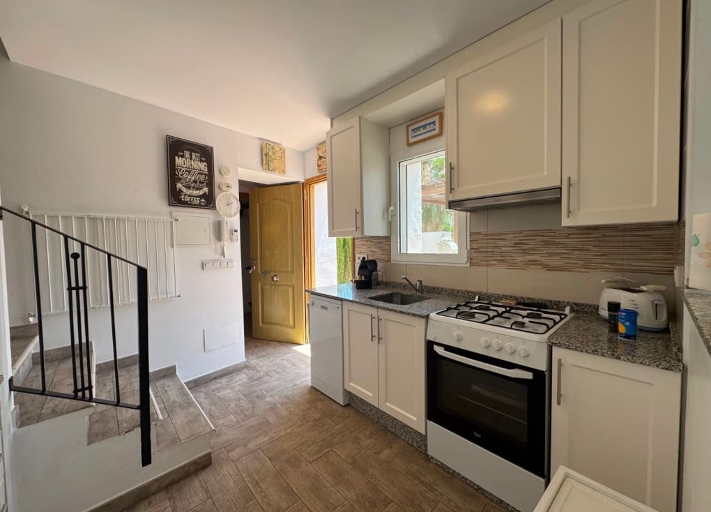 2 bedroom Villa for sale in Blanca with pool garage - € 225,000 (Ref: 9793699)