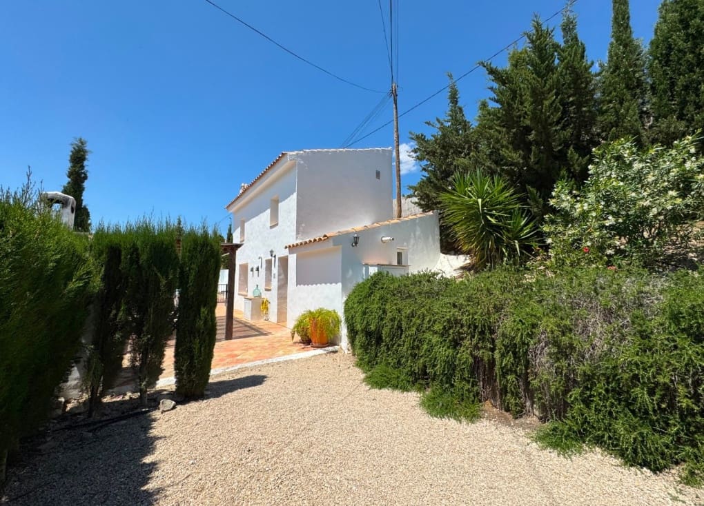 2 bedroom Villa for sale in Blanca with pool garage - € 225,000 (Ref: 9793699)