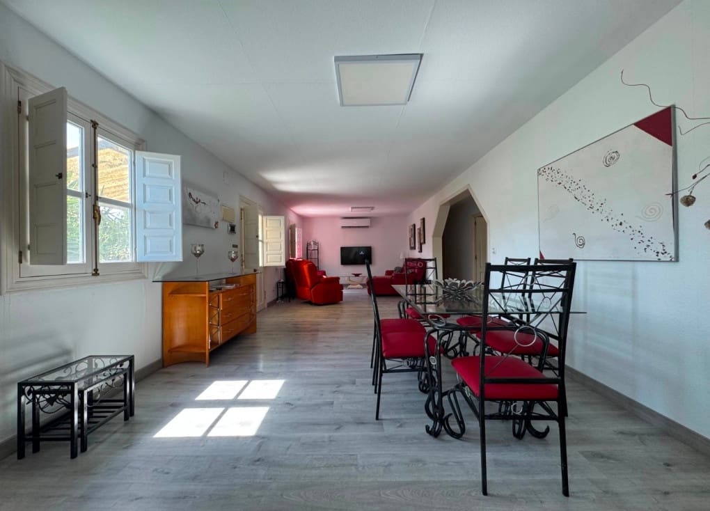 3 bedroom Villa for sale in Blanca with pool garage - € 175,000 (Ref: 9795150)