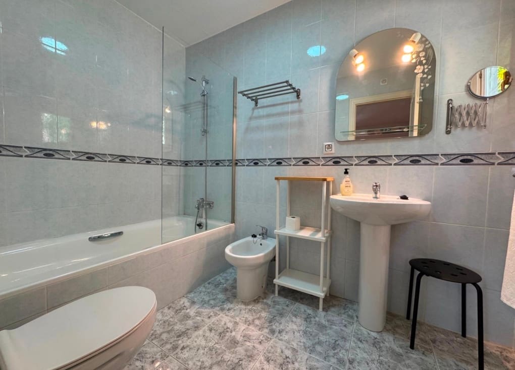 3 bedroom Villa for sale in Blanca with pool garage - € 175,000 (Ref: 9795150)