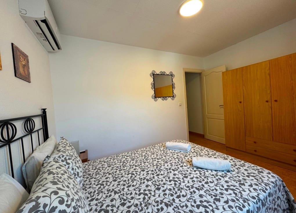 3 bedroom Villa for sale in Blanca with pool garage - € 175,000 (Ref: 9795150)