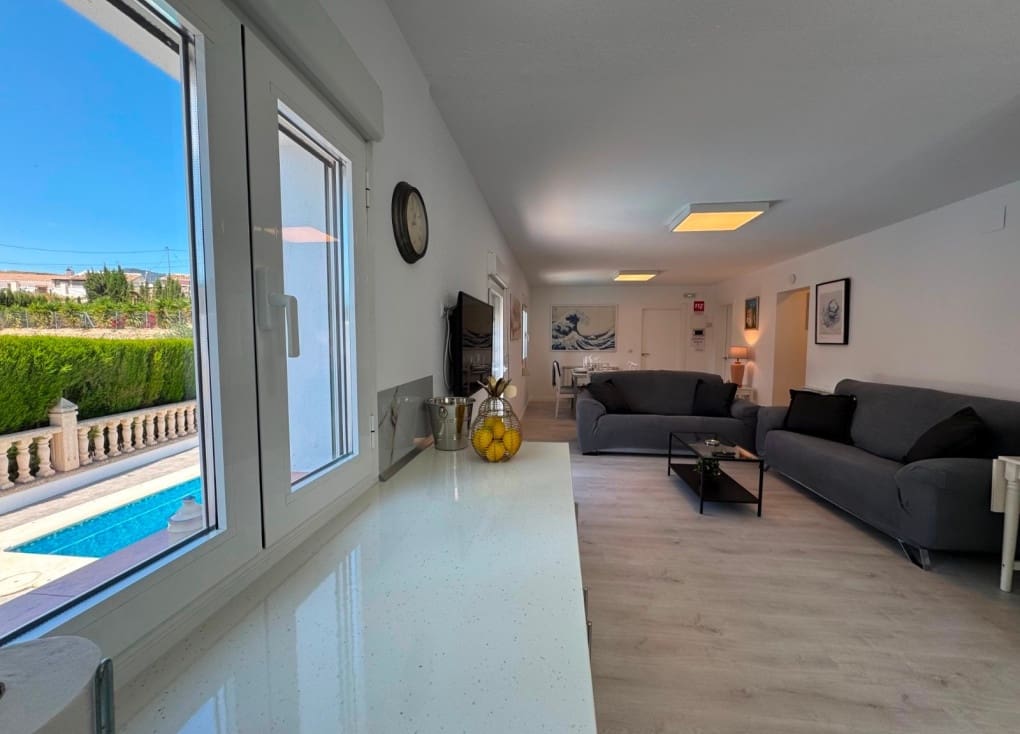 Chalet de 3 habitaciones en Blanca en venta con piscina garaje - 195.000 € (Ref: 9797633)