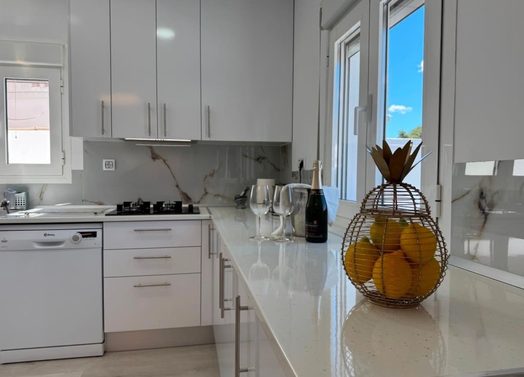 Chalet de 3 habitaciones en Blanca en venta con piscina garaje - 195.000 € (Ref: 9797633)