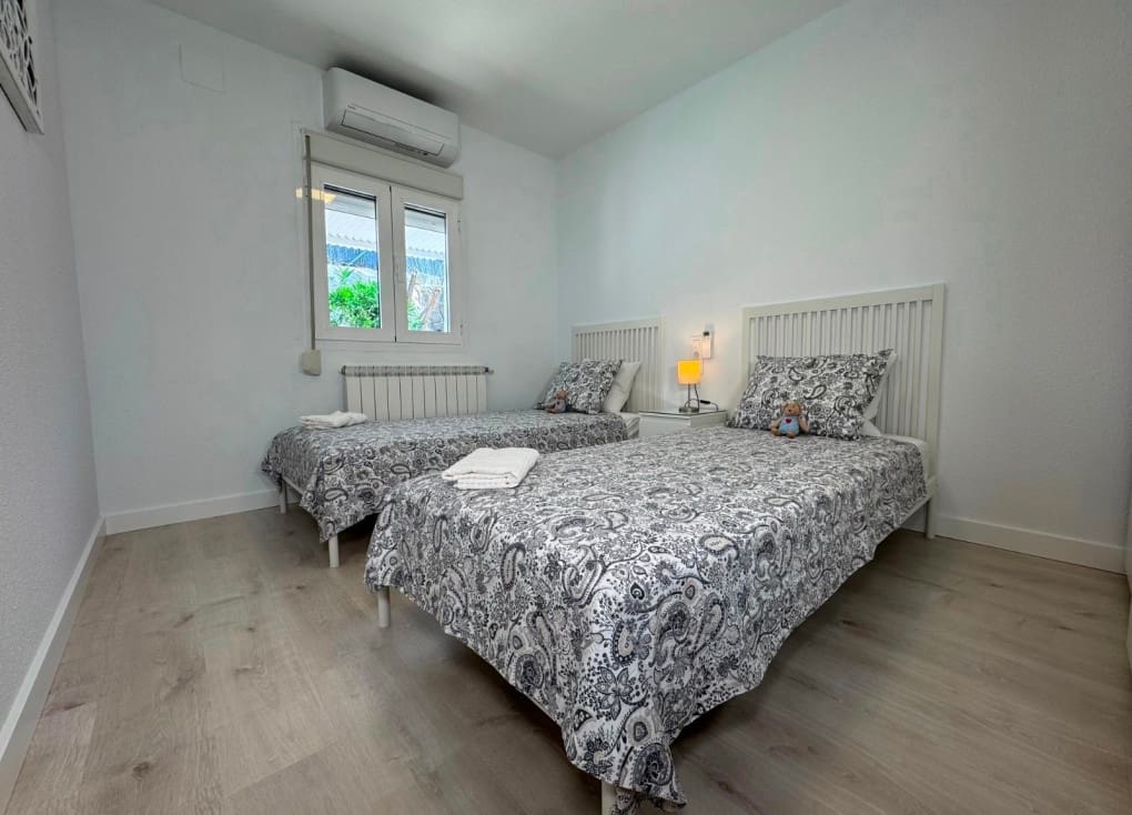 Chalet de 3 habitaciones en Blanca en venta con piscina garaje - 195.000 € (Ref: 9797633)