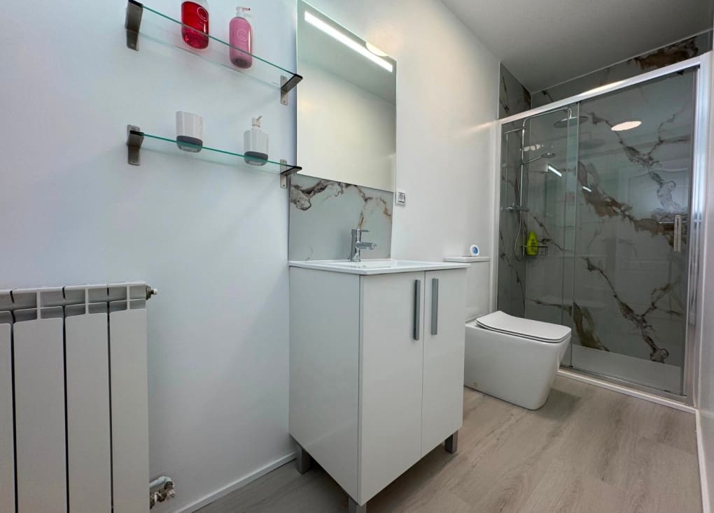 Chalet de 3 habitaciones en Blanca en venta con piscina garaje - 195.000 € (Ref: 9797633)