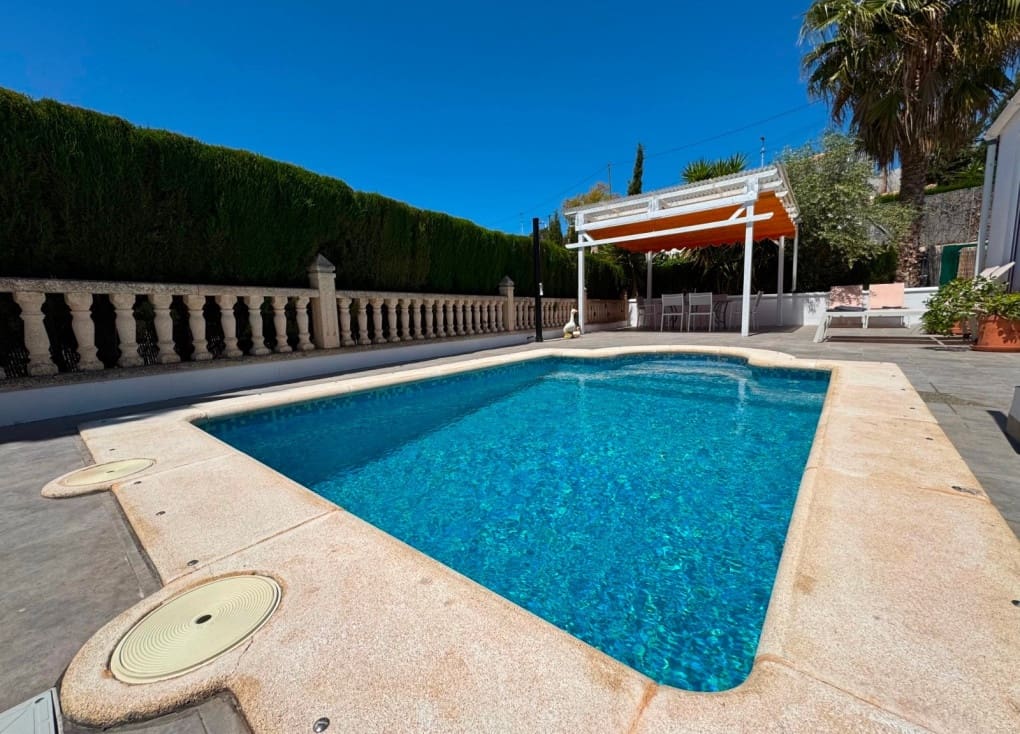 Chalet de 3 habitaciones en Blanca en venta con piscina garaje - 195.000 € (Ref: 9797633)