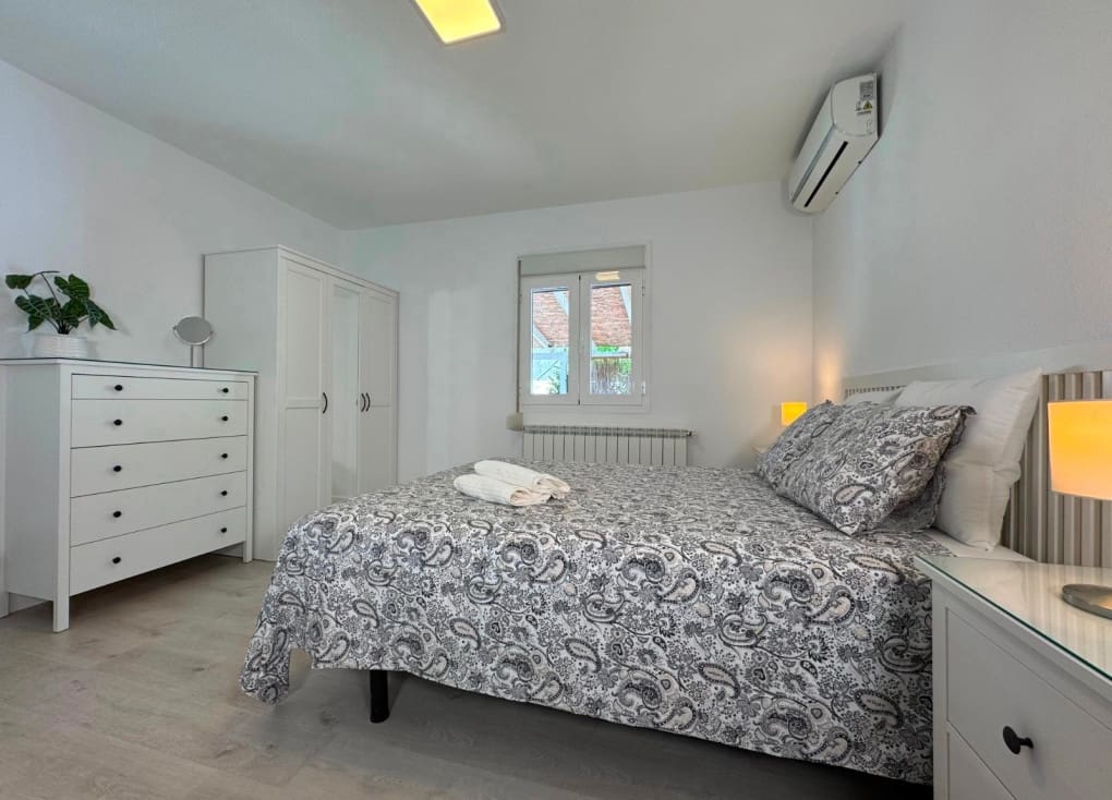 Chalet de 3 habitaciones en Blanca en venta con piscina garaje - 195.000 € (Ref: 9797633)