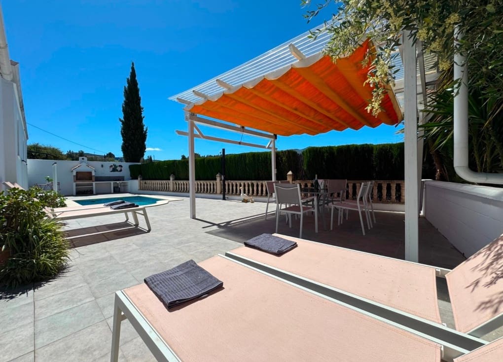 Chalet de 3 habitaciones en Blanca en venta con piscina garaje - 195.000 € (Ref: 9797633)