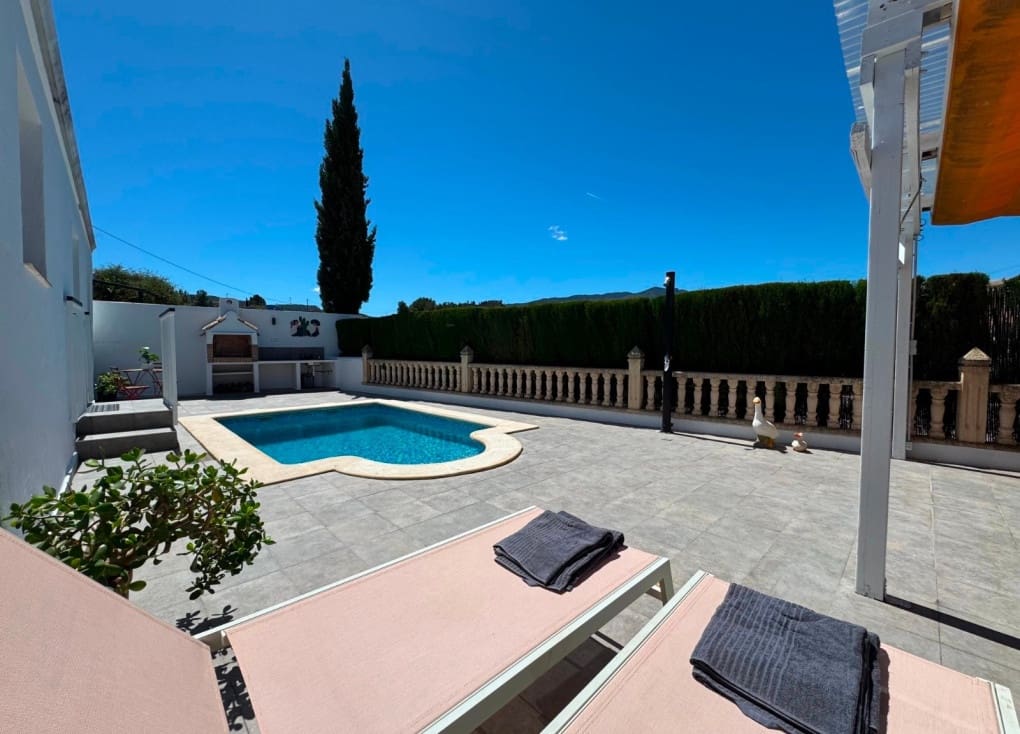 Chalet de 3 habitaciones en Blanca en venta con piscina garaje - 195.000 € (Ref: 9797633)