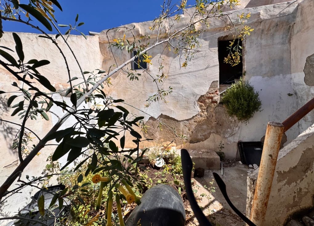 Casa de 2 habitaciones en Blanca en venta - 24.000 € (Ref: 9816648)