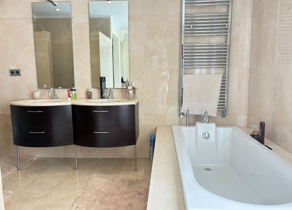 5 bedroom Villa for sale in La Alcayna with pool - € 1,300,000 (Ref: 9836791)